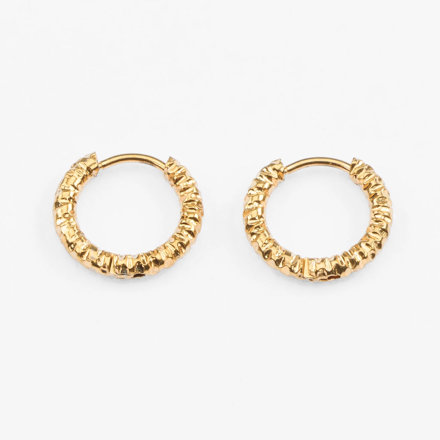 Midas vandfaste guld hoops med diamond cut struktur
