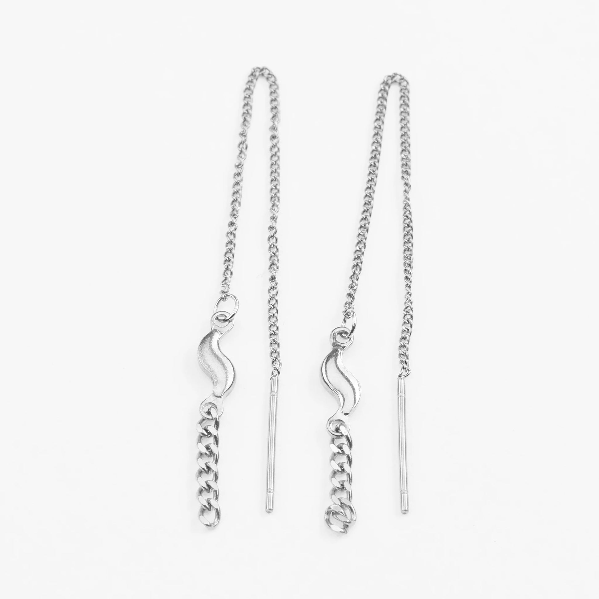 Kædeøreringe med vedhæng i kirugisk rustfrit stål