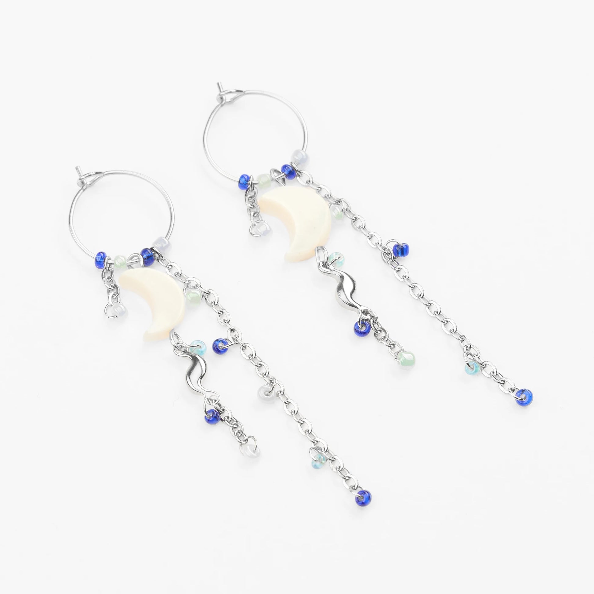 Vandfaste sølvhoops fengari med perler og vedhæng