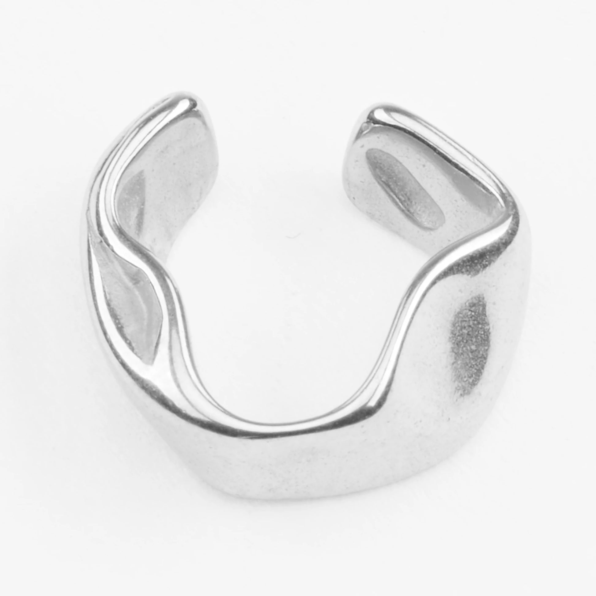 Megara vandfast sølv ear cuff