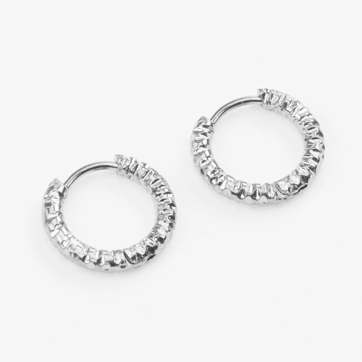 Midas diamond cut creoler med struktur