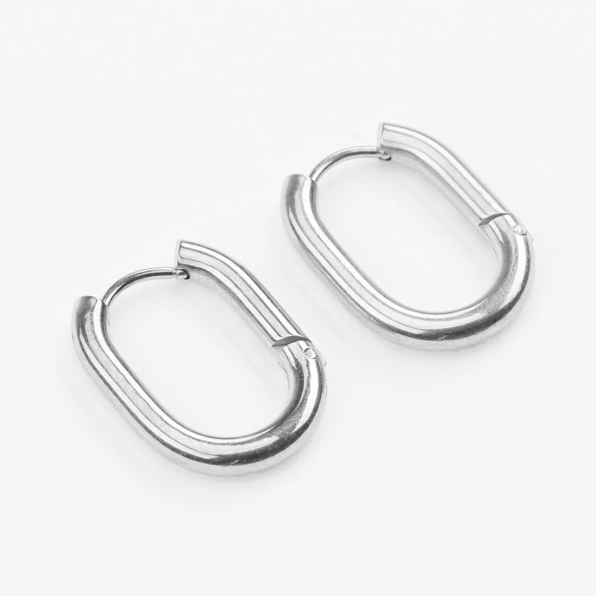 Ooeidis basic slidstærke ovale hoops øreringe