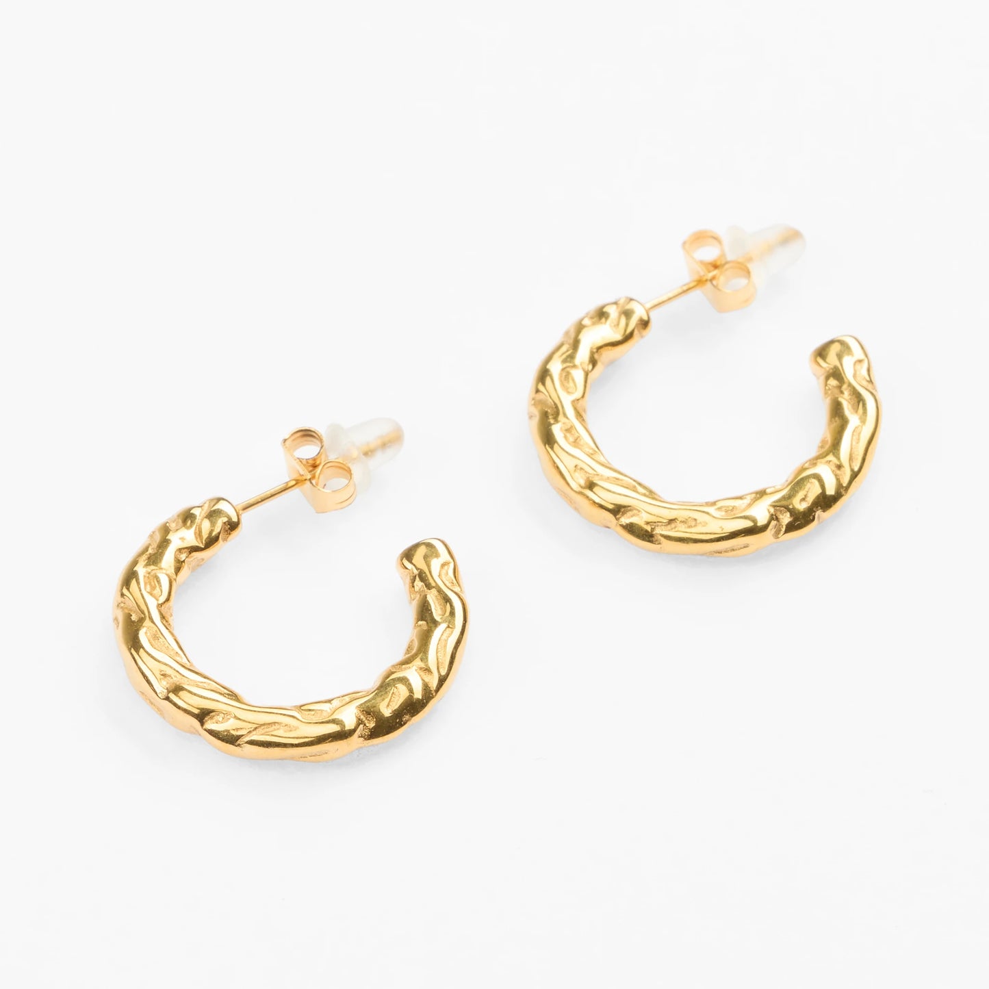 Santorini vandfaste guld creoler med struktur design
