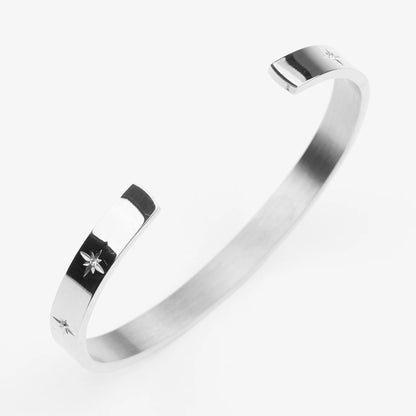 Vandfast sølv bangle poleret med sten asteri